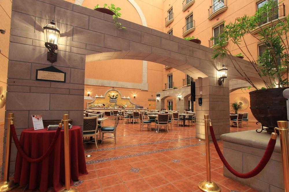 Holiday Inn Express Silao-Aeropuerto Bajio By Ihg Exterior foto