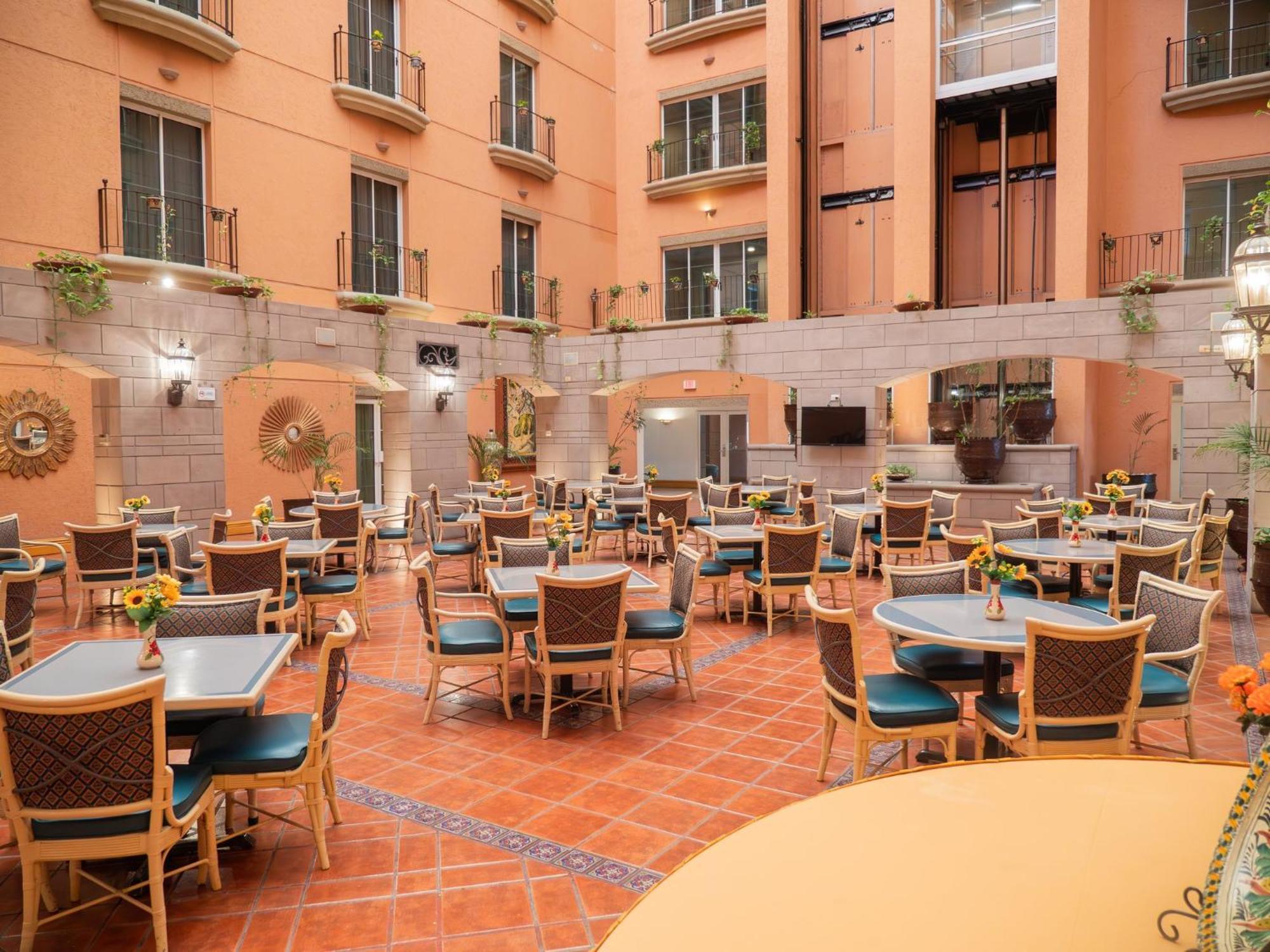 Holiday Inn Express Silao-Aeropuerto Bajio By Ihg Exterior foto